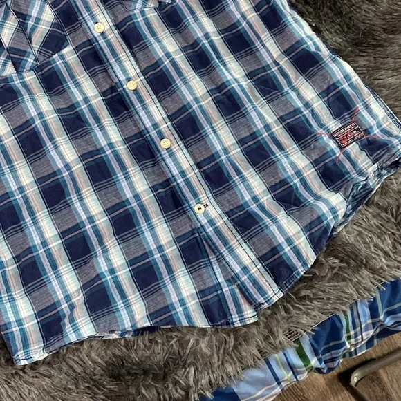 Nautica Jeans Co blue and white plaid shirt-sleeve button down shirt - Picture 4 of 17